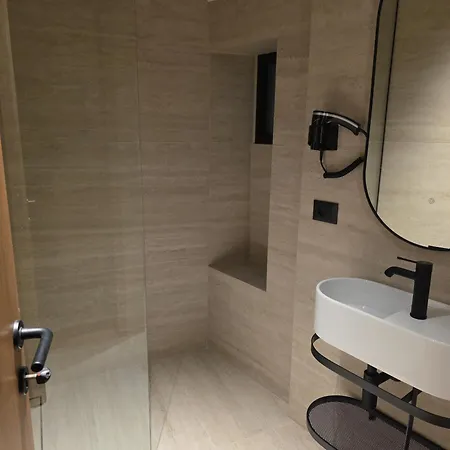 Post Hotel-new Bazaar Tirana