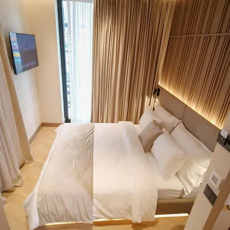 Post Hotel-new Bazaar 티라나