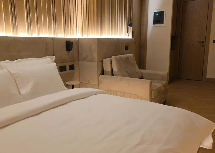 Post Hotel-new Bazaar