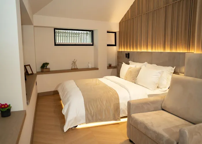 Отель Post Hotel-new Bazaar